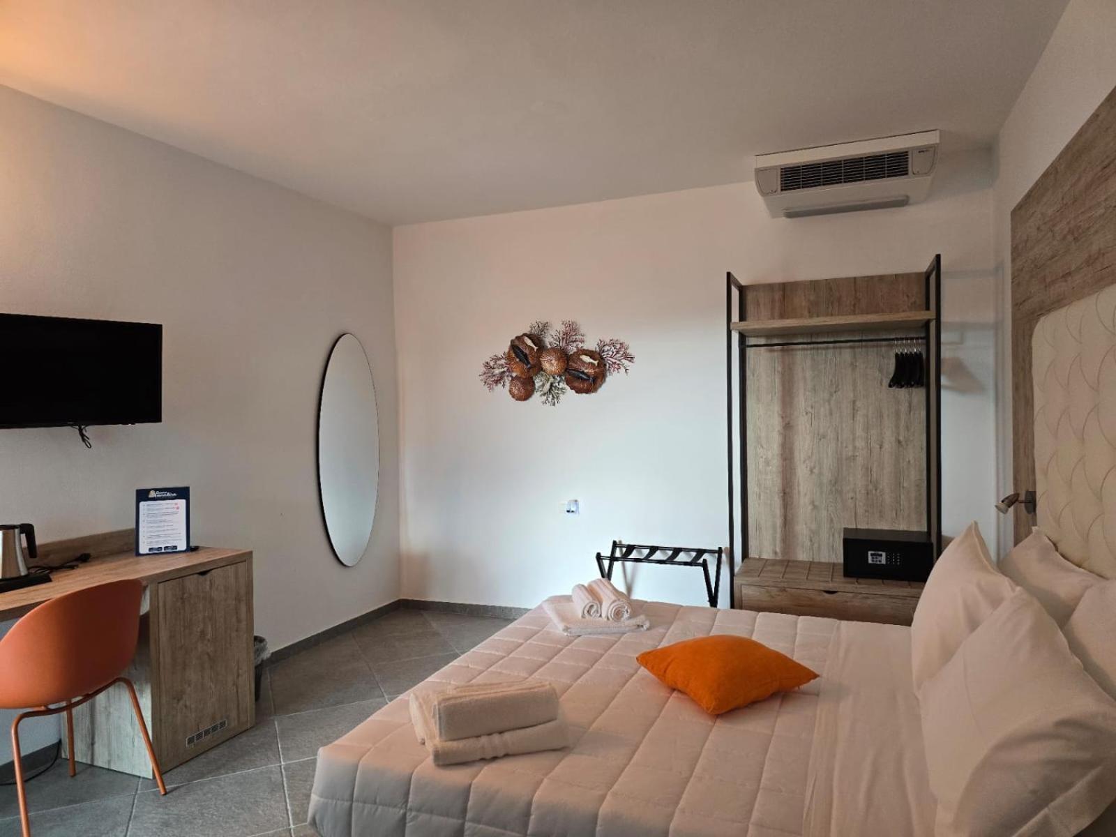 Hotel Domo Annalisa Tortolì Esterno foto
